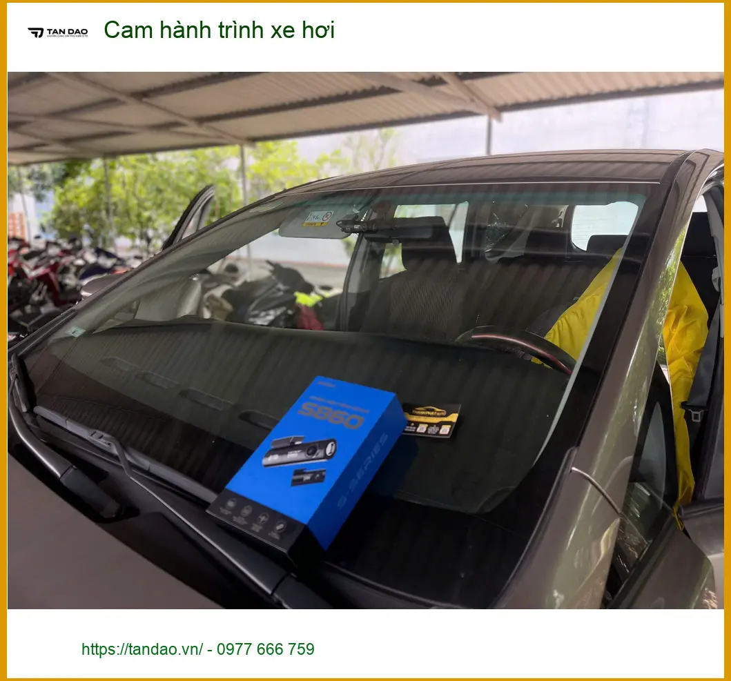 Chú Ba lắp cam hành trình xe hơi cho Toyota Raize tại Quận Phú Nhuận để có bằng chứng rõ ràng ảnh thực tế 4