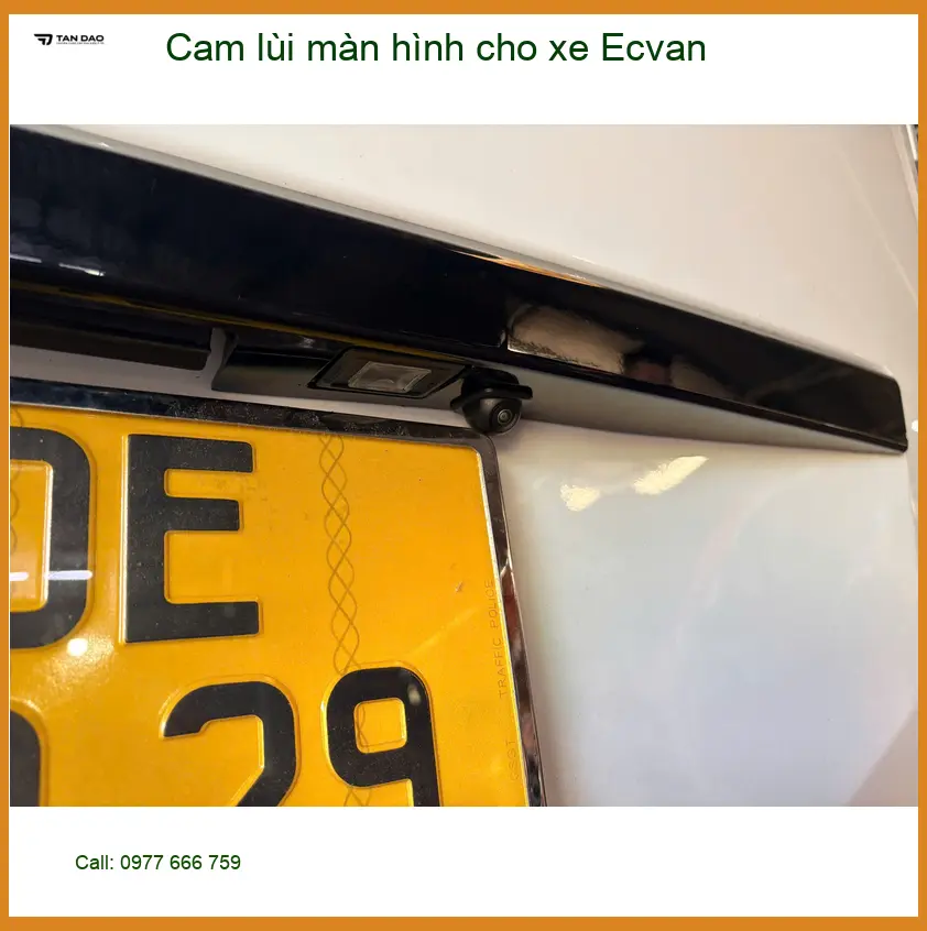 Chị Thảo lắp cam lùi màn hình cho xe Ecvan hay đi hẻm ở Quận Tân Bình ảnh thực tế 3