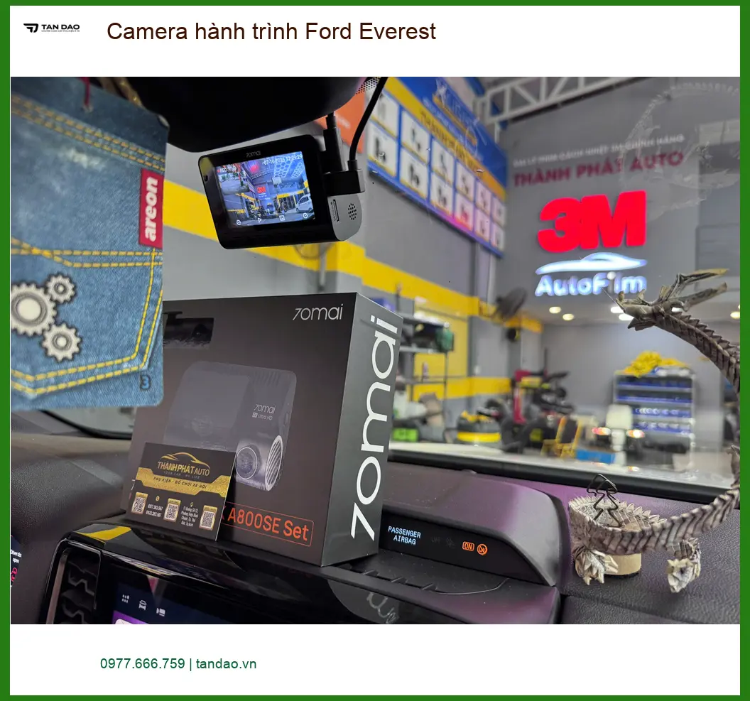 Anh Khang lắp camera hành trình Ford Everest tại Quận 2 để ghi lại hành trình an toàn