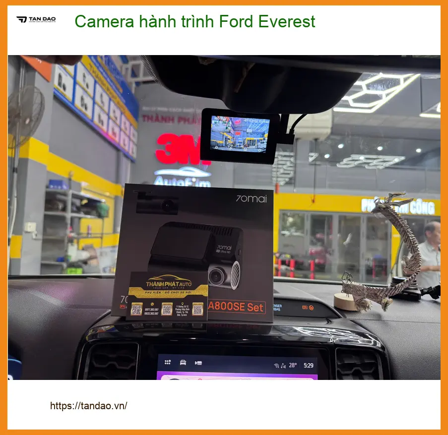 Anh Khang lắp camera hành trình Ford Everest tại Quận 2 để ghi lại hành trình an toàn ảnh thực tế 4