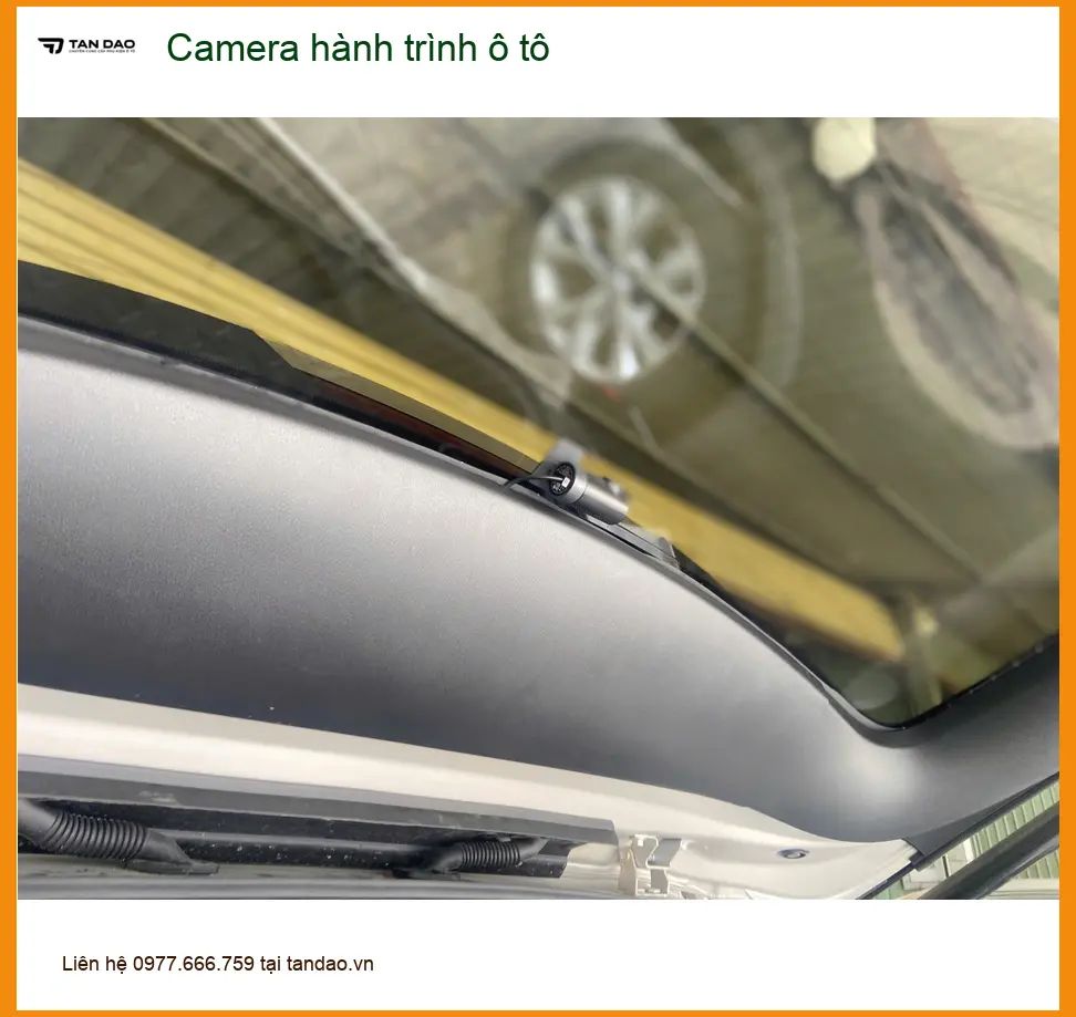 Anh Tấn gắn Camera hành trình ô tô cho Hyundai Elantra tại Gò Vấp ảnh thực tế 2