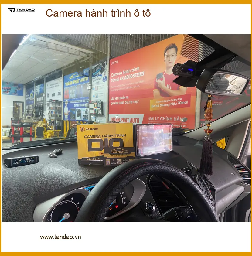 Chú Minh lắp Camera hành trình ô tô tại Quận 2 cho Toyota Camry ảnh thực tế 3