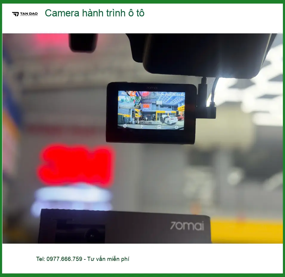 Anh Kiệt lắp Camera hành trình Mazda 3 tại Phú Nhuận để ghi hình