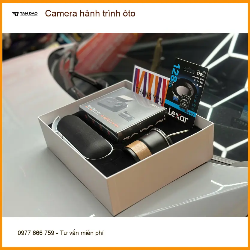 Anh Minh lắp camera hành trình ôto Hyundai Accent tại Hóc Môn để an tâm hơn khi di chuyển
