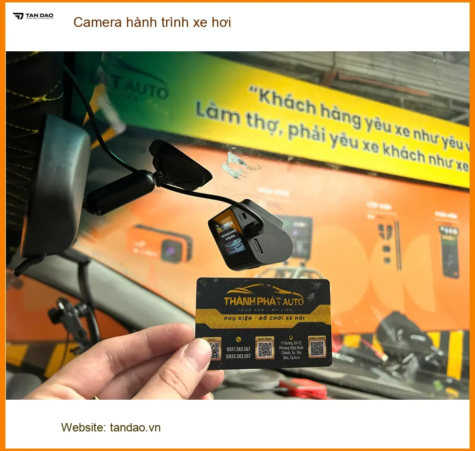 Chị Bích lắp Camera hành trình cho Kia Carnival tại Quận 7 ghi lại lộ trình ảnh thực tế 3