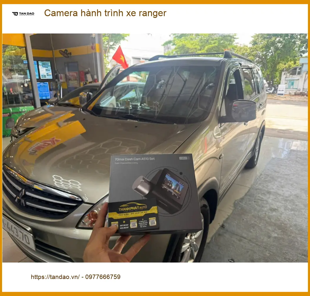 Chị Thảo lắp camera hành trình Ford Ranger tại Quận 9 để an tâm hơn khi di chuyển