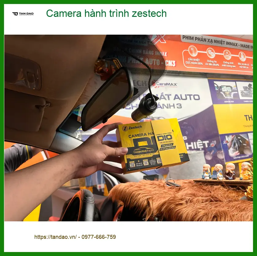 Anh Khang lắp Camera hành trình Zestech tại Quận Tân Bình cho Mazda 3