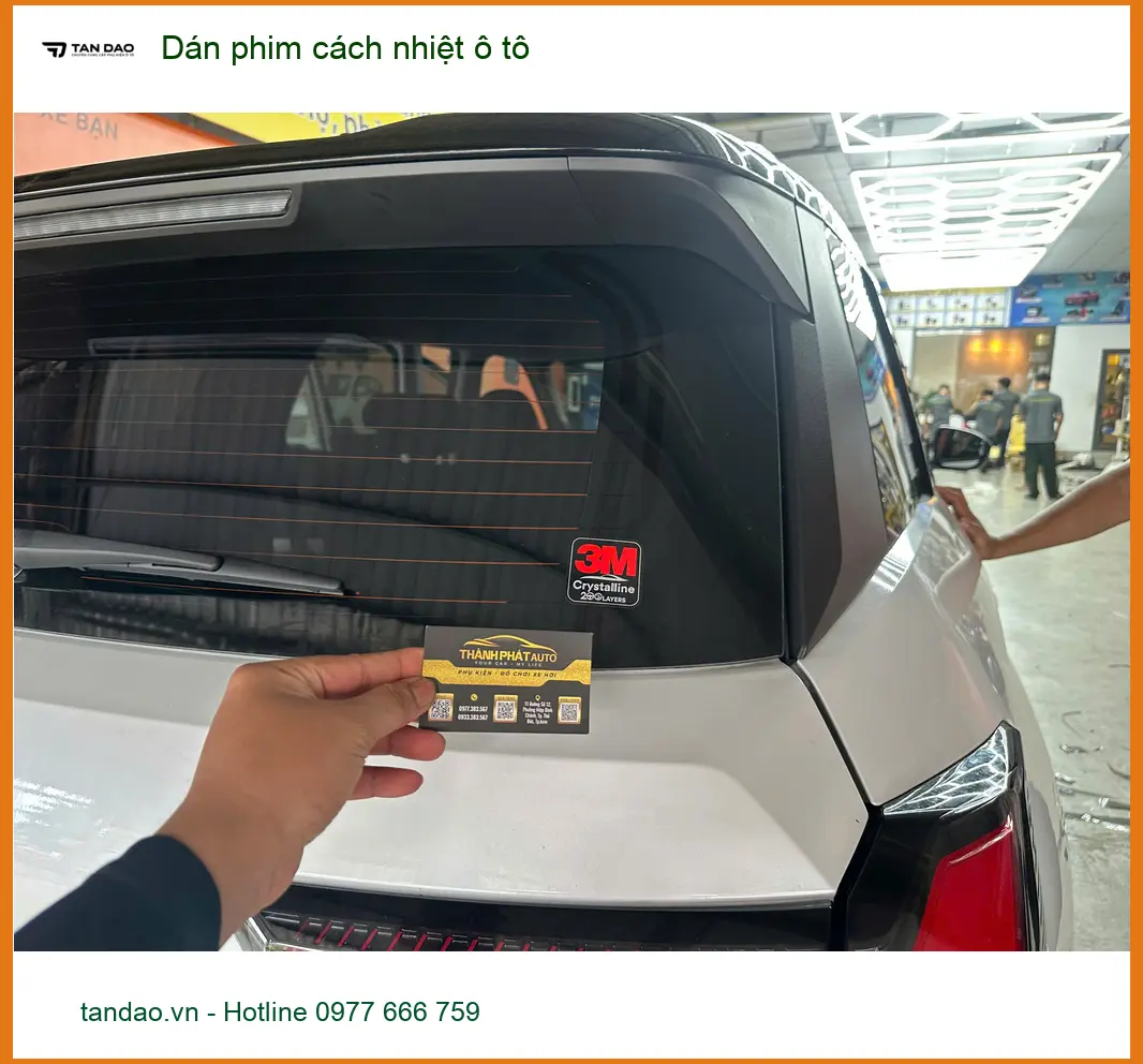Anh Minh dán phim cách nhiệt ô tô cho Mazda 3 tại Gò Vấp ảnh thực tế 2
