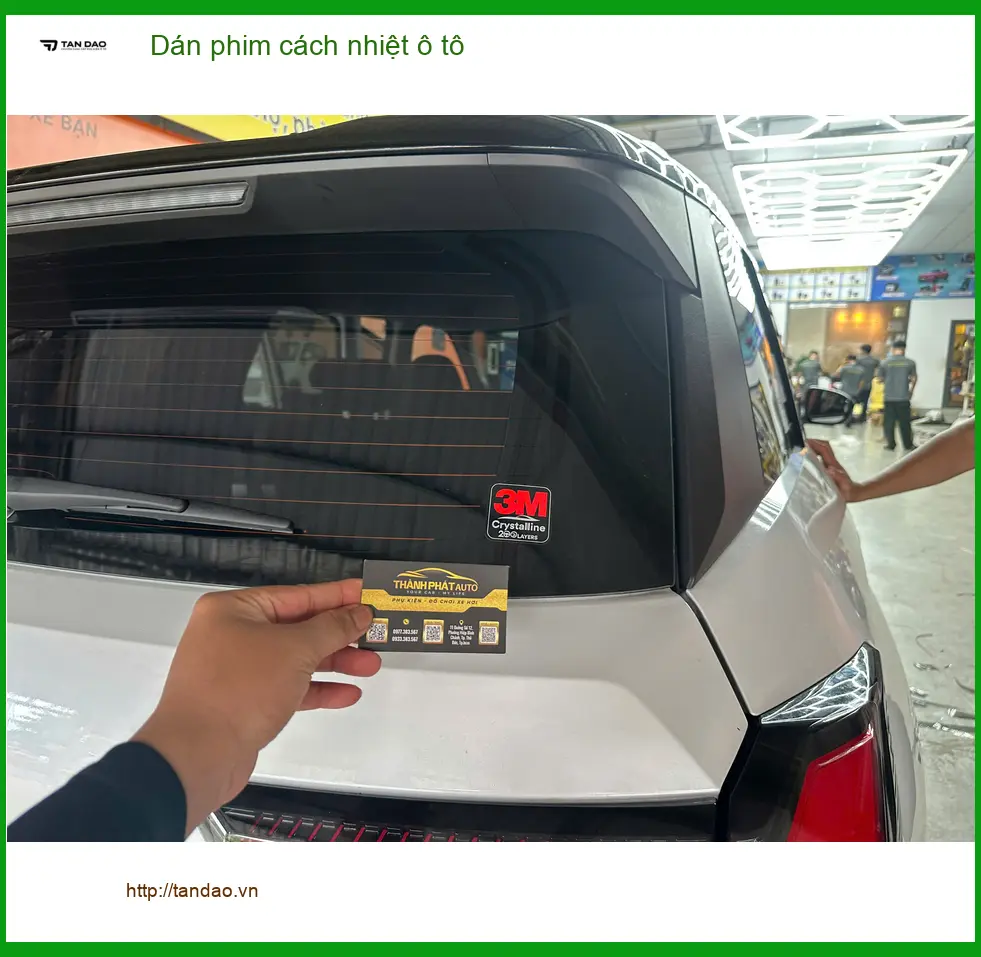 Chị Thanh dán phim cách nhiệt ô tô Kia K3 tại Quận 9 chuẩn bị đón nắng hè ảnh thực tế 2
