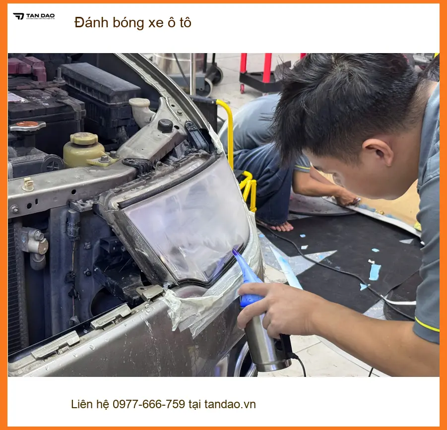 Anh Bách Honda CR-V đánh bóng xe ô tô Quận 9 lấy lại độ sáng bóng ảnh thực tế 2