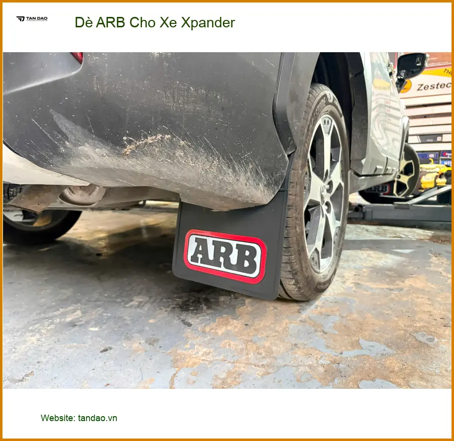 Chị Hà lắp dè ARB cho Xpander tại Quận Phú Nhuận chống bùn bắn ảnh thực tế 3