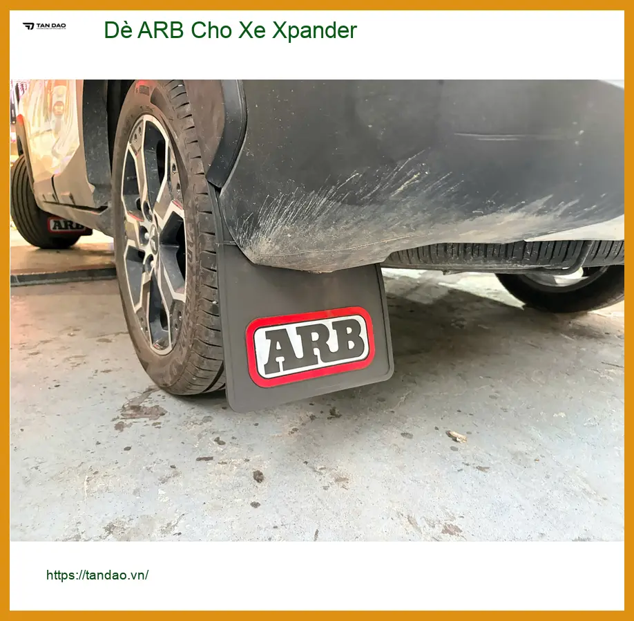 Chị Hà lắp dè ARB cho Xpander tại Quận Phú Nhuận chống bùn bắn ảnh thực tế 5