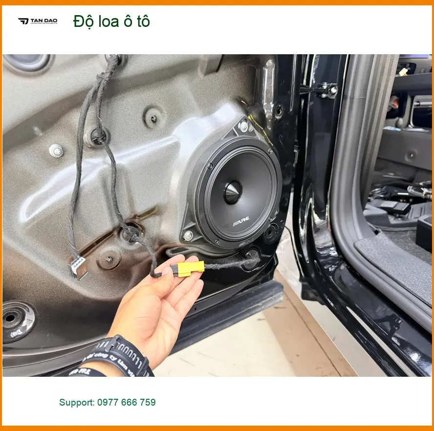 Chị Thảo độ loa ô tô cho Toyota Camry tại Quận 2 vì muốn âm thanh sống động hơn ảnh thực tế 3