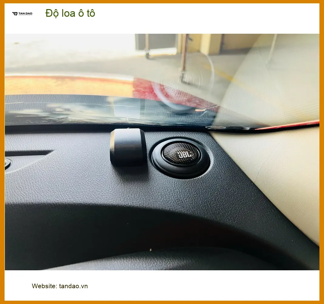 Anh Minh độ loa ô tô cho Hyundai Elantra tại Quận 8 để cải thiện âm thanh xe