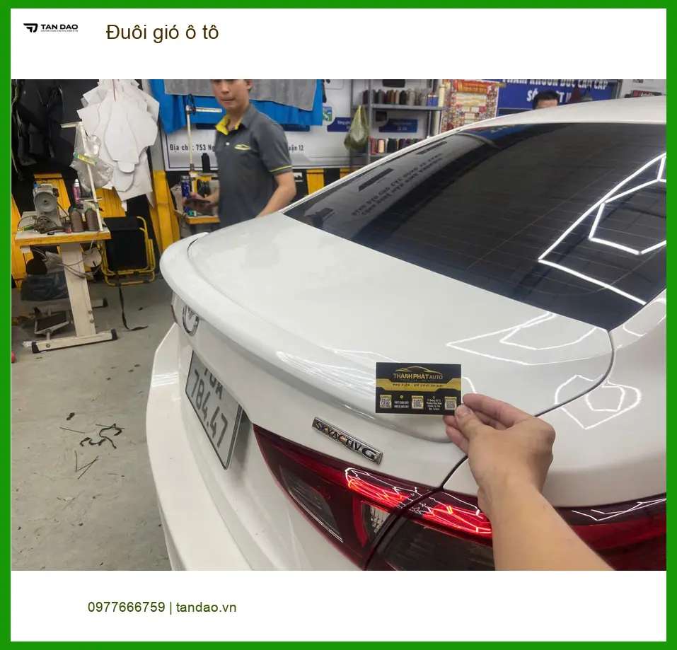 Chị Mai Hương lắp đuôi gió ô tô cho Hyundai Accent Quận 3 tăng vẻ thể thao ảnh thực tế 2