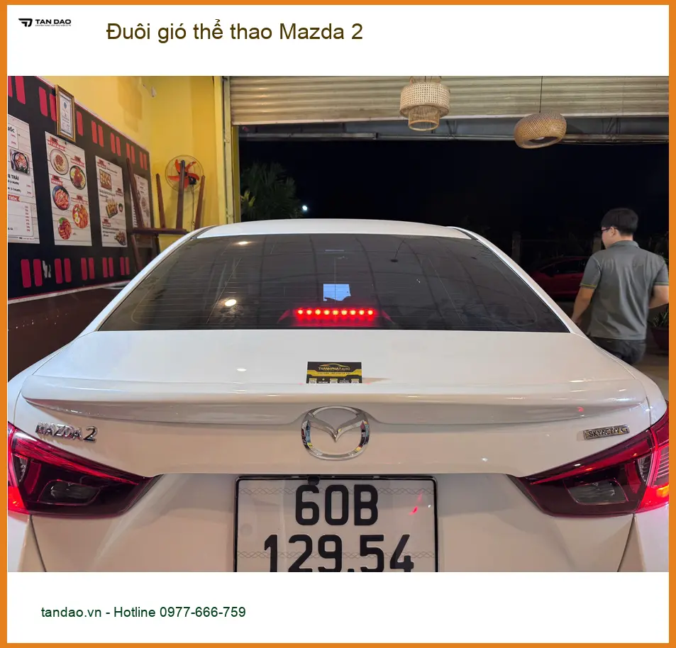 Anh Khải lắp đuôi gió thể thao cho Mazda 2 ở Quận 1 để xe trông cá tính hơn ảnh thực tế 4