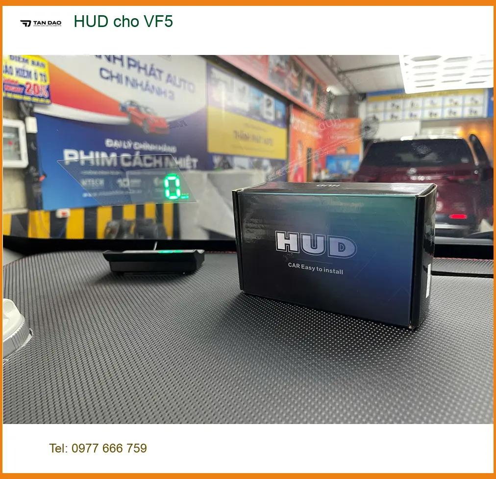 Chị Thảo lắp HUD cho VinFast VF5 tại Quận Tân Bình để xem thông tin không cúi đầu ảnh thực tế 3