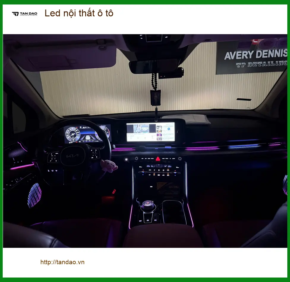 Chị Yến lắp Led nội thất ô tô cho Hyundai Accent ở Quận 12 để xe thêm lung linh ảnh thực tế 3