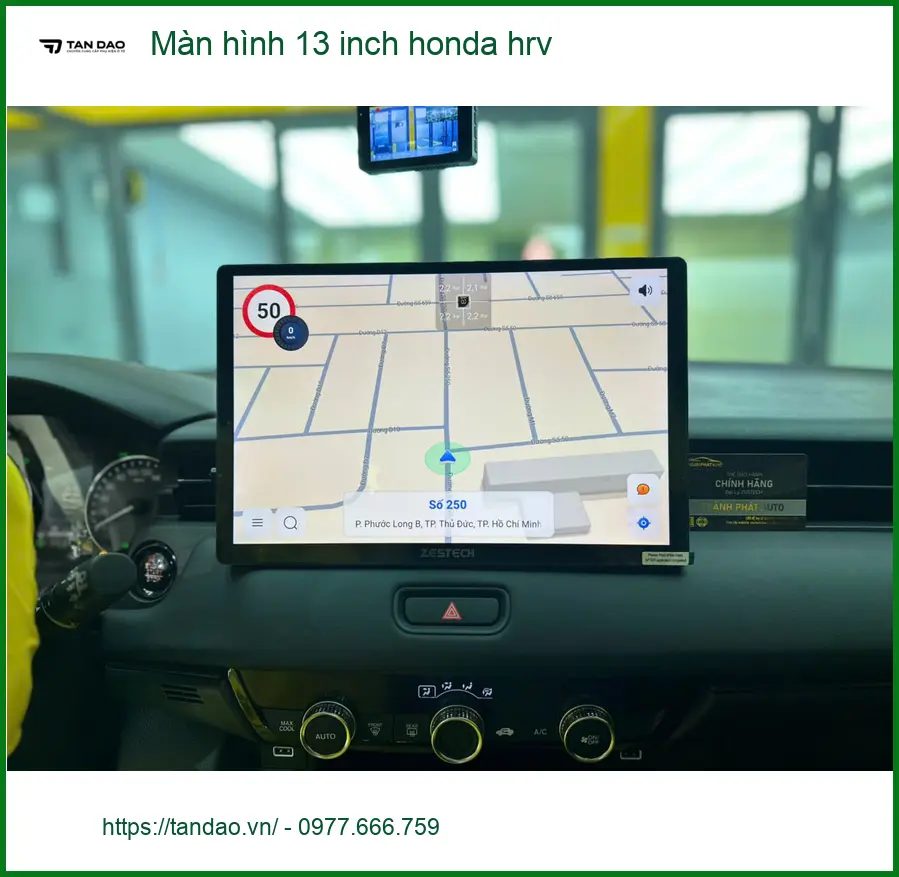 Chị Yến lắp màn hình 13 inch cho Honda HR-V tại Quận 10 vì màn zin không đủ lớn ảnh thực tế 2