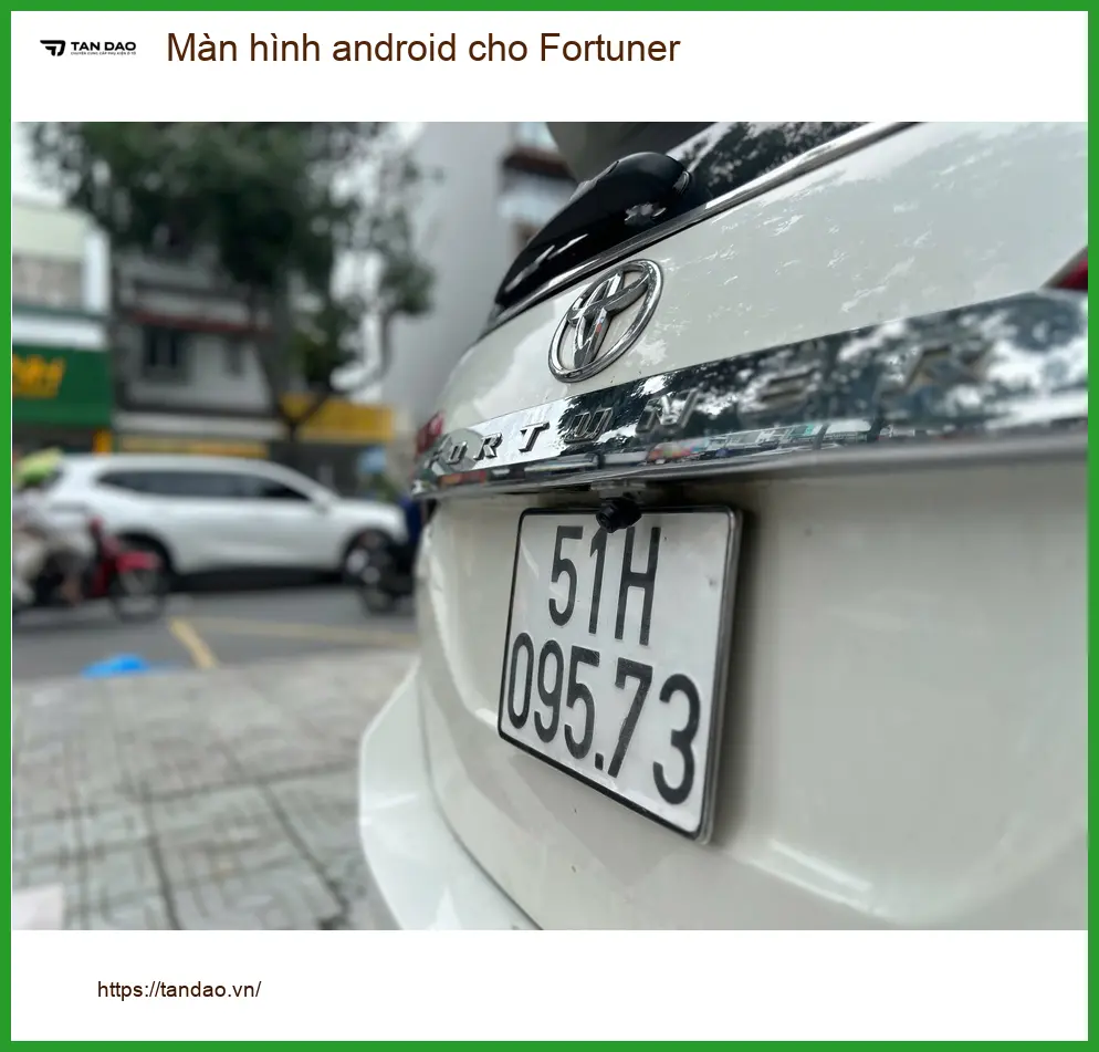 Anh Trung lắp màn hình Android cho Fortuner tại Gò Vấp để giải trí và chỉ đường