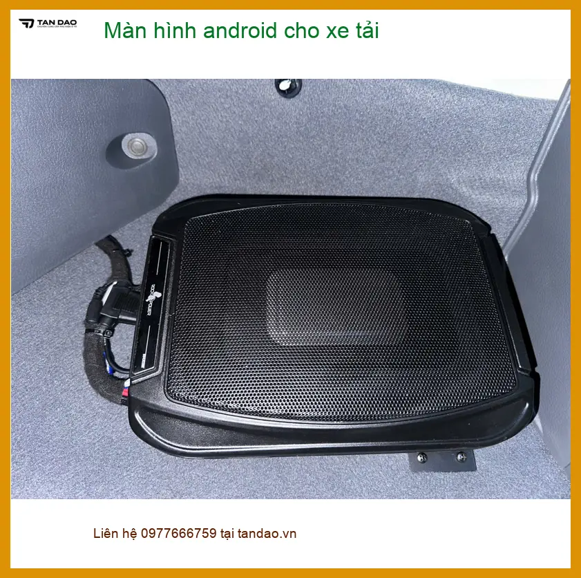 Chú Thành lắp màn hình Android xe tải Hino 300 tại Quận Phú Nhuận tiện lợi ảnh thực tế 3