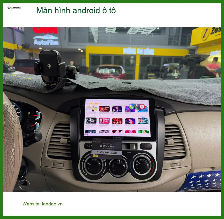 Cô Tuyết lắp màn hình Android ô tô Honda CRV tại Quận 1 xem Youtube và bản đồ ảnh thực tế 2