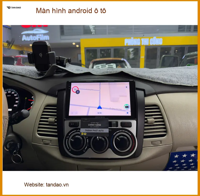 Cô Tuyết lắp màn hình Android ô tô Honda CRV tại Quận 1 xem Youtube và bản đồ ảnh thực tế 5