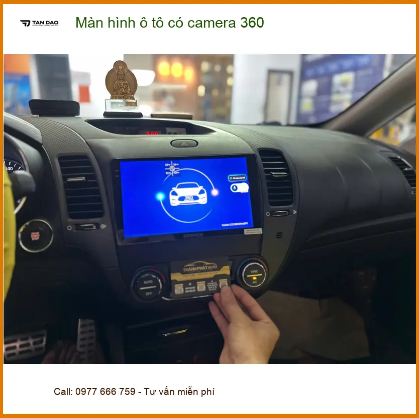 Anh Đạt lắp màn hình ô tô có camera 360 cho Kia Carnival tại Quận 3