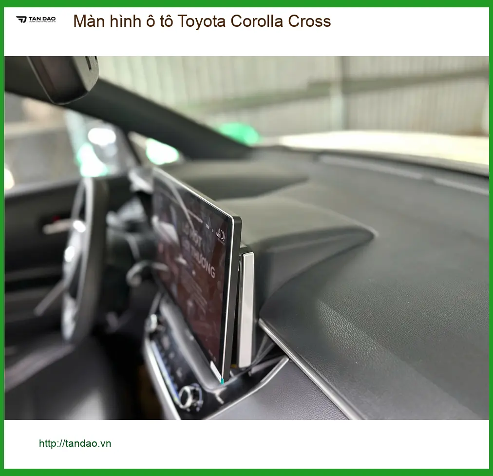 Anh Dũng lắp màn hình ô tô Toyota Corolla Cross tại Quận Tân Phú ảnh thực tế 5