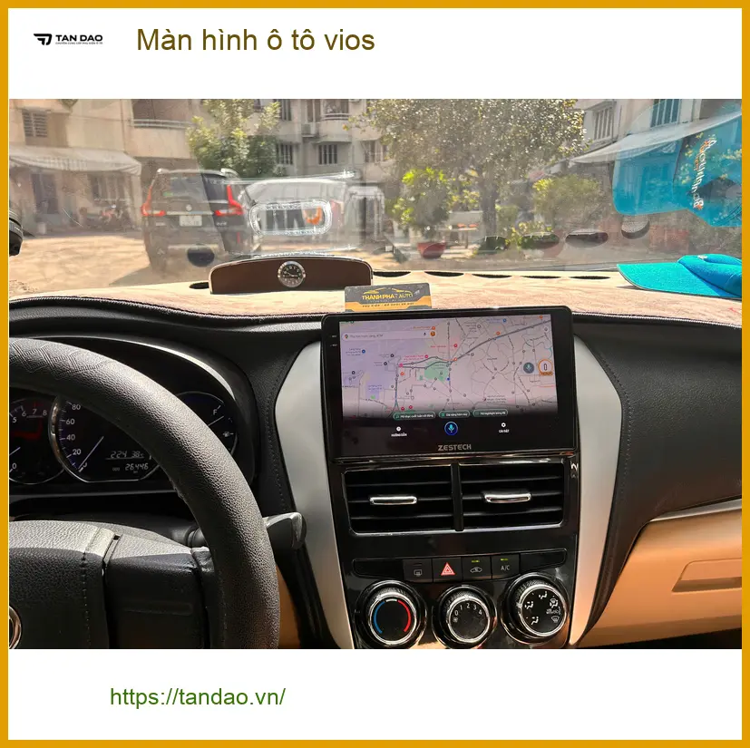 Anh Khải lắp Màn hình ô tô Vios tại Quận 2 vì màn hình zin đã cũ và không còn nhạy ảnh thực tế 4