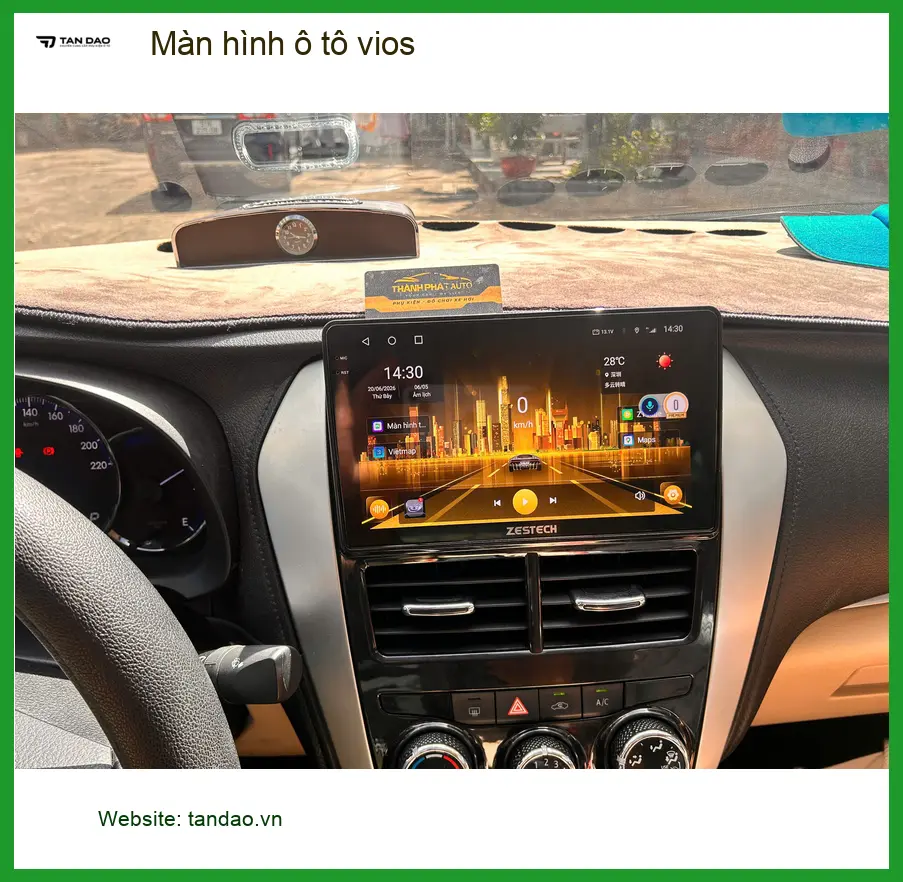 Chị Thảo lắp màn hình ô tô Toyota Vios tại Quận Phú Nhuận để nâng cấp trải nghiệm lái xe