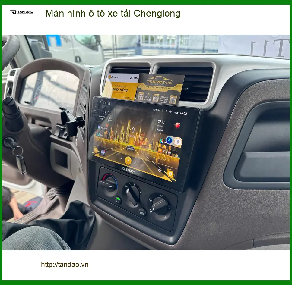 Anh Hoàng Anh lắp màn hình ô tô xe tải Chenglong H7 để tiện theo dõi lộ trình tại Quận 12