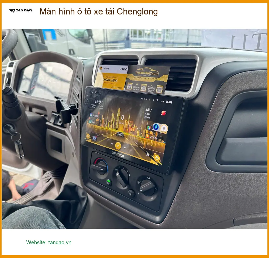 Anh Tấn nâng cấp màn hình ô tô Chenglong cho xe tải tại Quận 2 để xem bản đồ ảnh thực tế 4