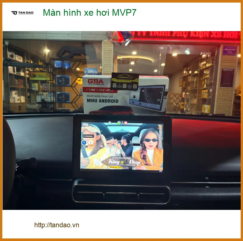 Anh Quang lắp Màn hình xe hơi MVP7 cho Honda Civic ở Quận 7 vì màn zin quá cũ ảnh thực tế 4