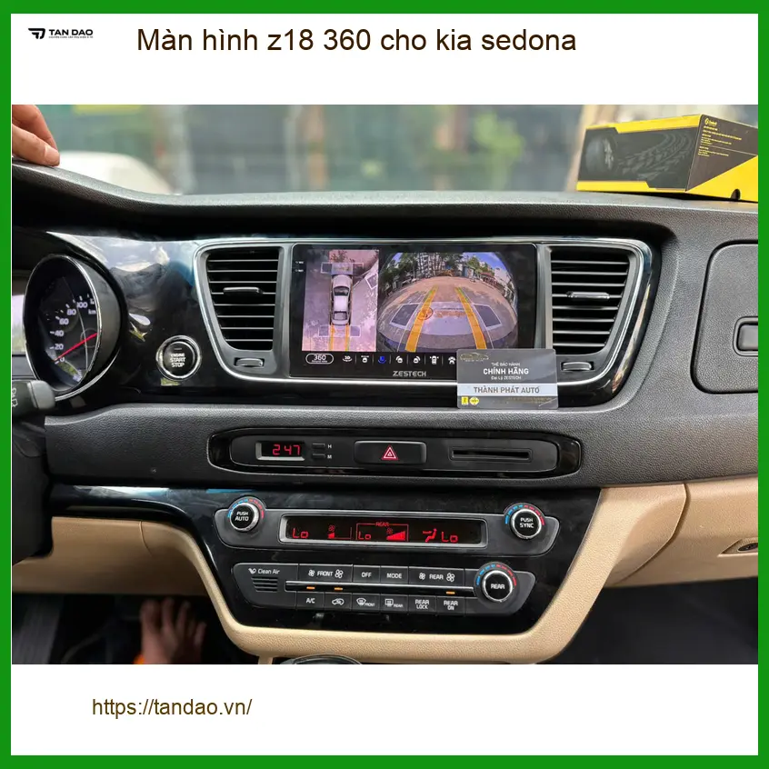 Chú Minh lắp màn hình Z18 360 cho Kia Sedona tại Quận 11 để dễ dàng lùi xe ảnh thực tế 4