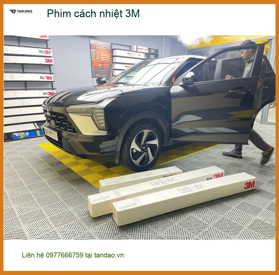 Chị Thảo dán phim cách nhiệt 3M cho Honda CR-V tại Quận 5 để chống nóng hiệu quả ảnh thực tế 3