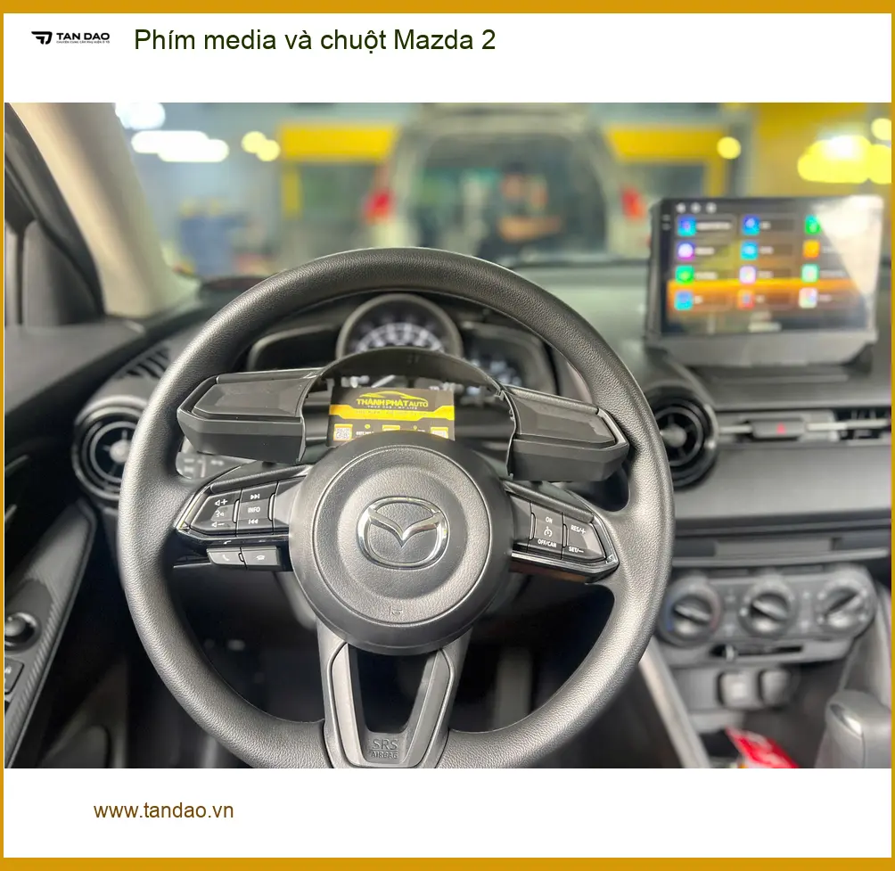 Anh Trường lắp Phím media và chuột Mazda 2 tại Quận 11 để thao tác tiện hơn ảnh thực tế 2