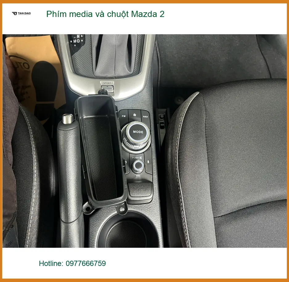 Anh Minh nâng cấp phím media và chuột Mazda 2 tại Quận 10 để thao tác tiện lợi hơn ảnh thực tế 2