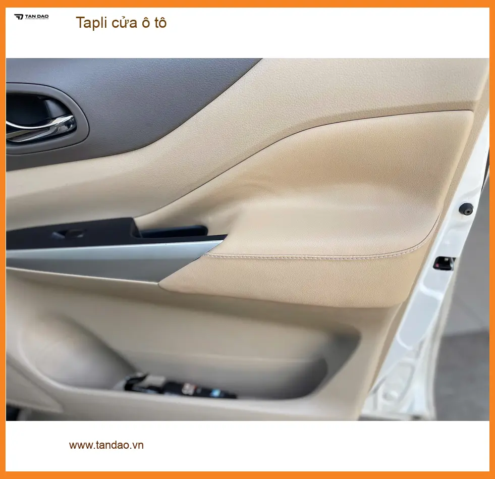 Anh Quốc Bảo lắp Tapli cửa ô tô cho Ford Everest tại Cần Giờ vì tapli cũ đã xuống cấp ảnh thực tế 3