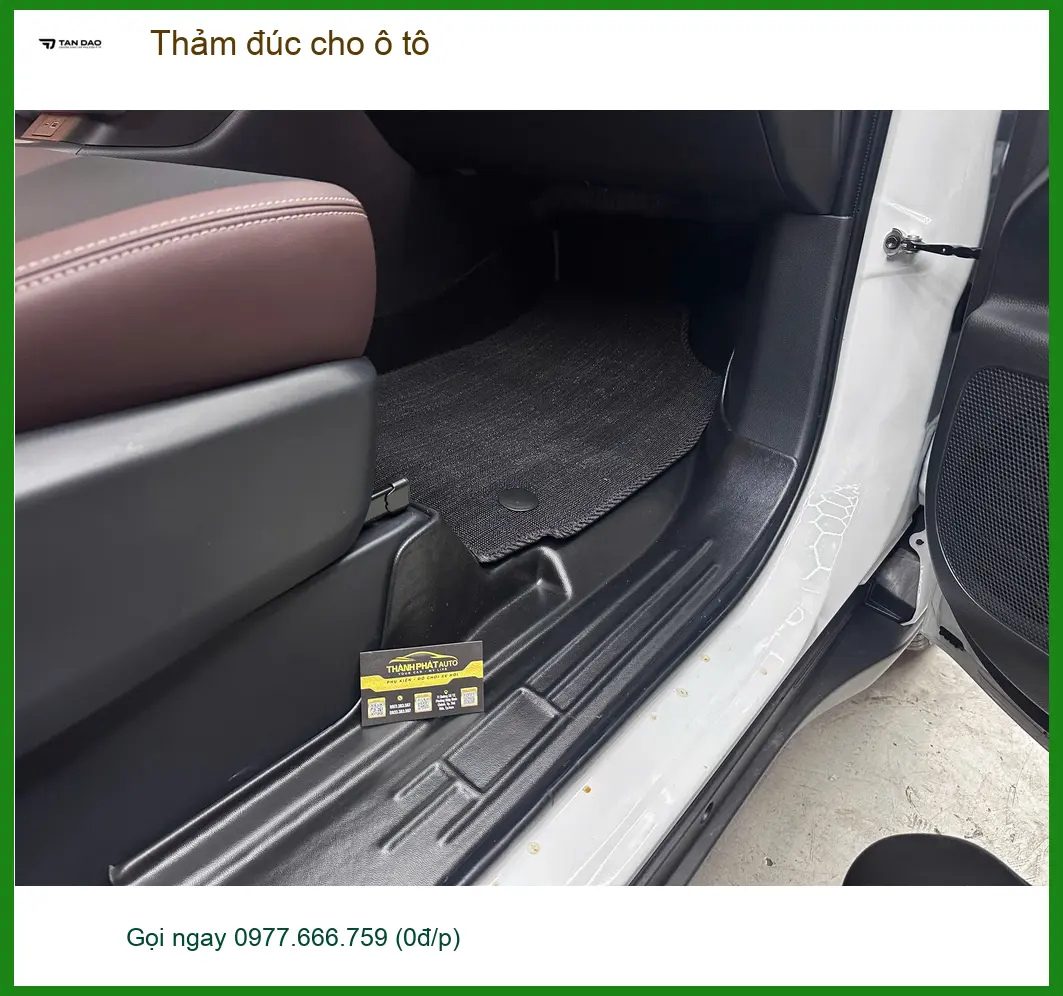 Anh Tùng thay Thảm đúc ô tô Honda CRV tại Quận 3, nội thất luôn sạch ảnh thực tế 2