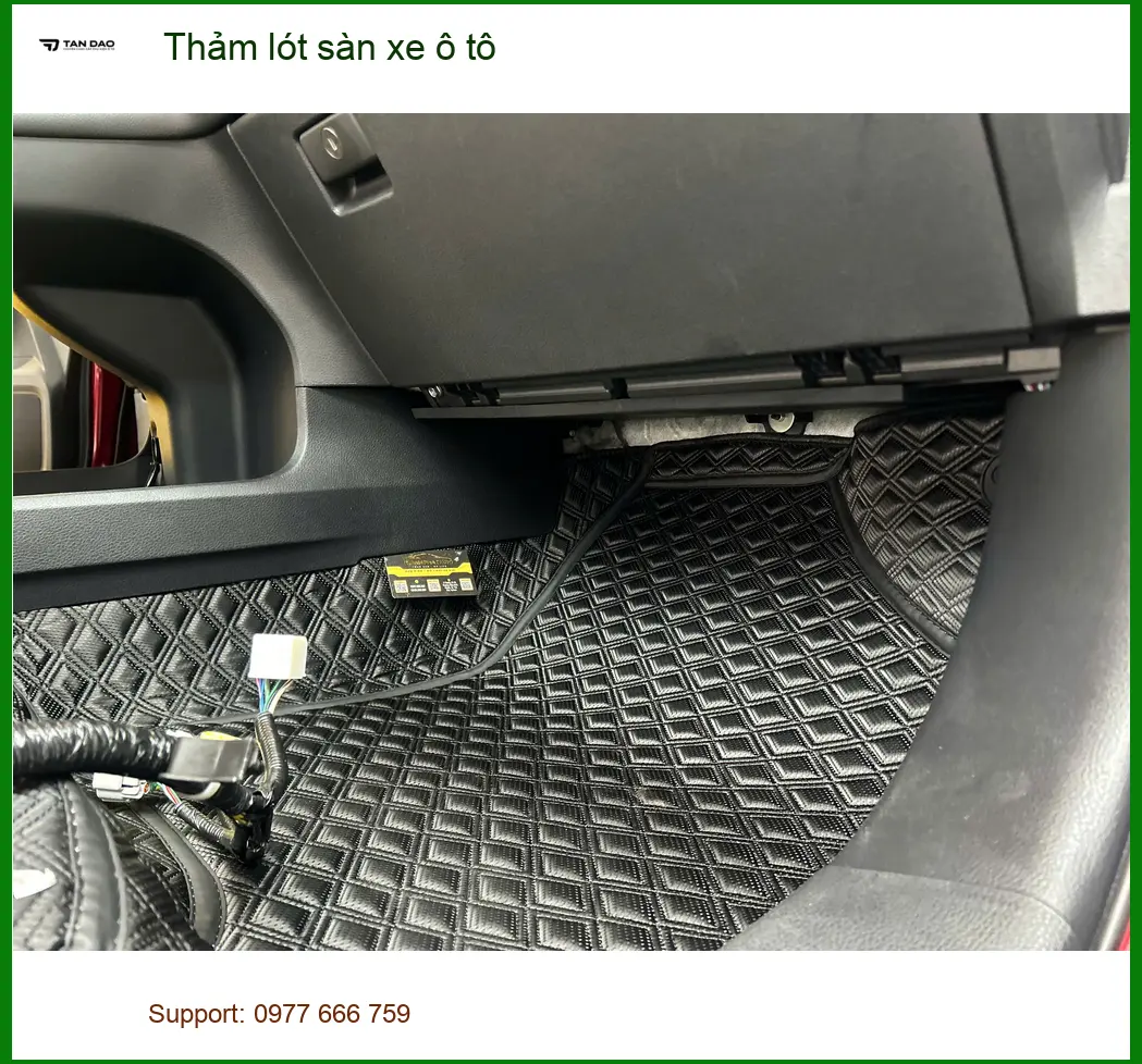 Cô Bích thay thảm lót sàn xe ô tô Mitsubishi Xpander Cross tại Quận 6 ảnh thực tế 4