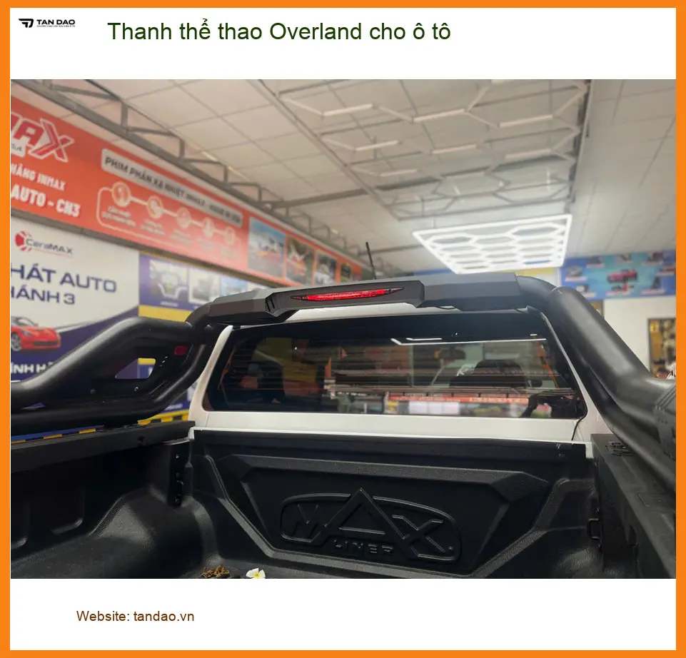 Anh Quang lắp thanh thể thao Overland cho Fortuner ở Quận Phú Nhuận.