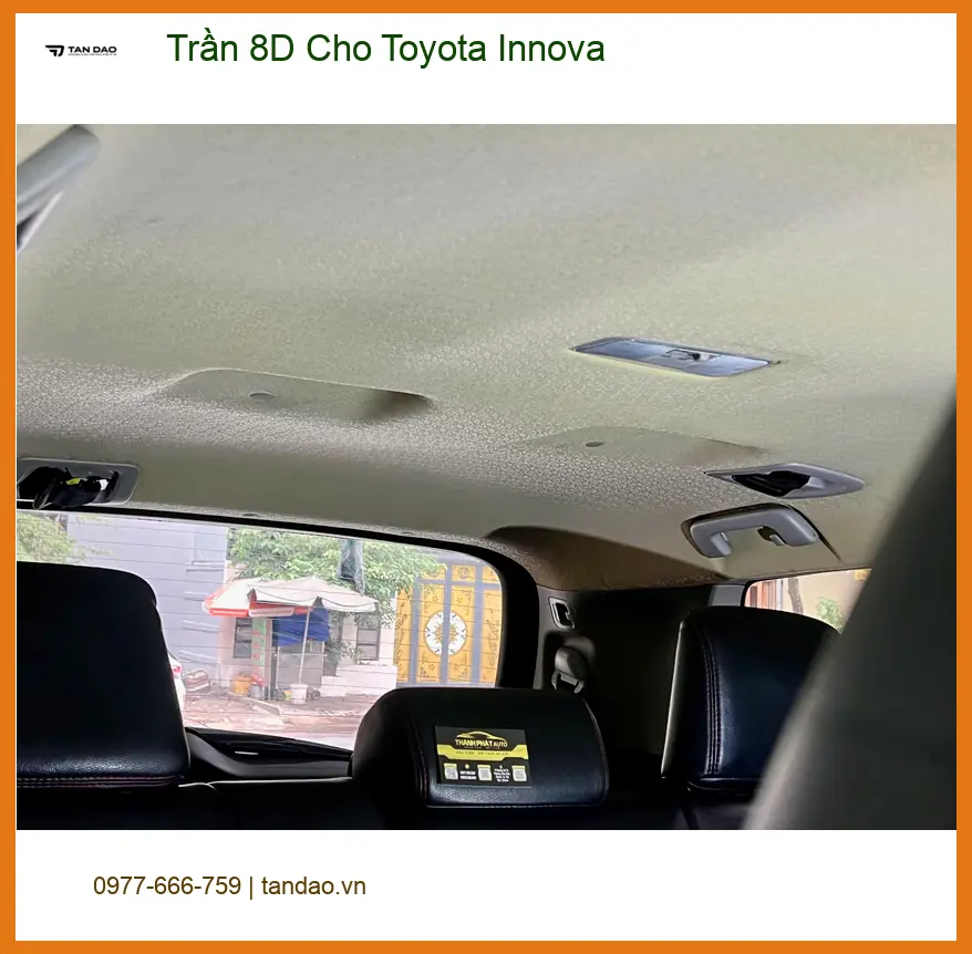 Anh Duy bọc Trần 8D cho Toyota Innova tại Quận Bình Thạnh vì trần zin đã cũ