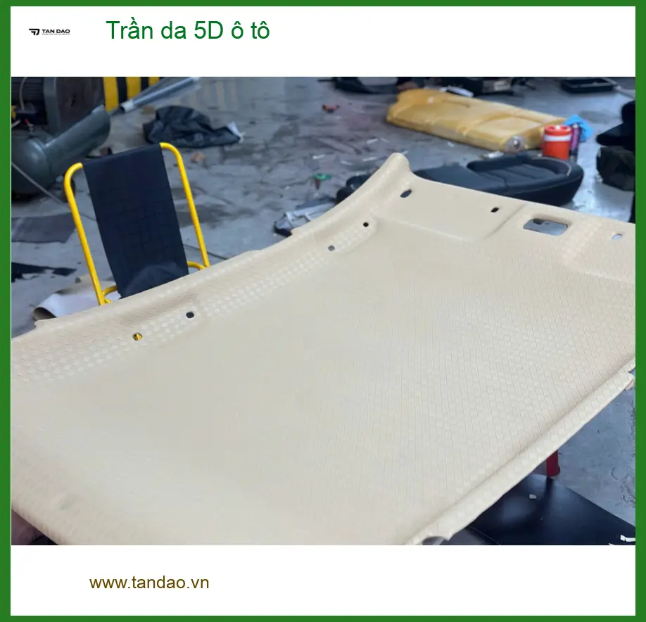 Chị Thanh bọc trần da 5D ô tô cho Honda CRV tại Quận 7 để nội thất sang trọng hơn ảnh thực tế 4