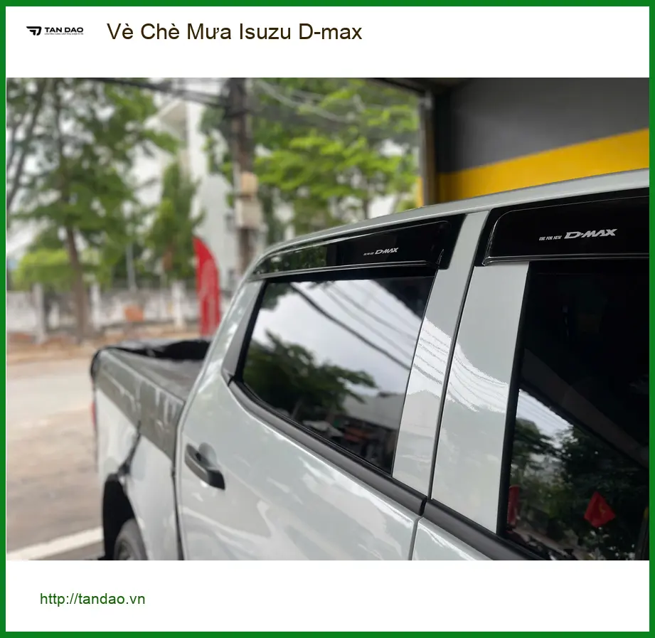 Chị Thảo lắp Vè Che Mưa Isuzu D-max tại Thủ Đức giúp chắn mưa hiệu quả ảnh thực tế 2