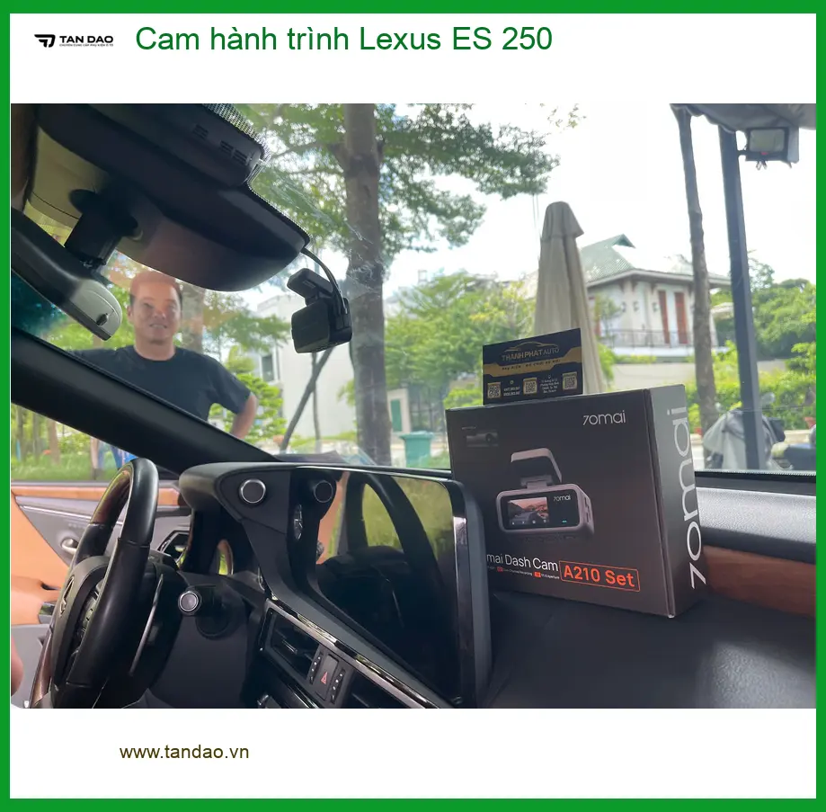 Anh Minh lắp cam hành trình Lexus ES 250 tại Quận 9 để an tâm lái xe ảnh thực tế 2