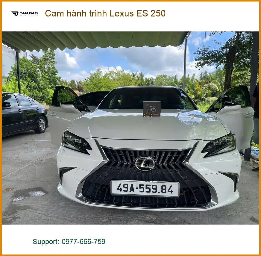 Anh Minh lắp cam hành trình Lexus ES 250 tại Quận 9 để an tâm lái xe ảnh thực tế 3