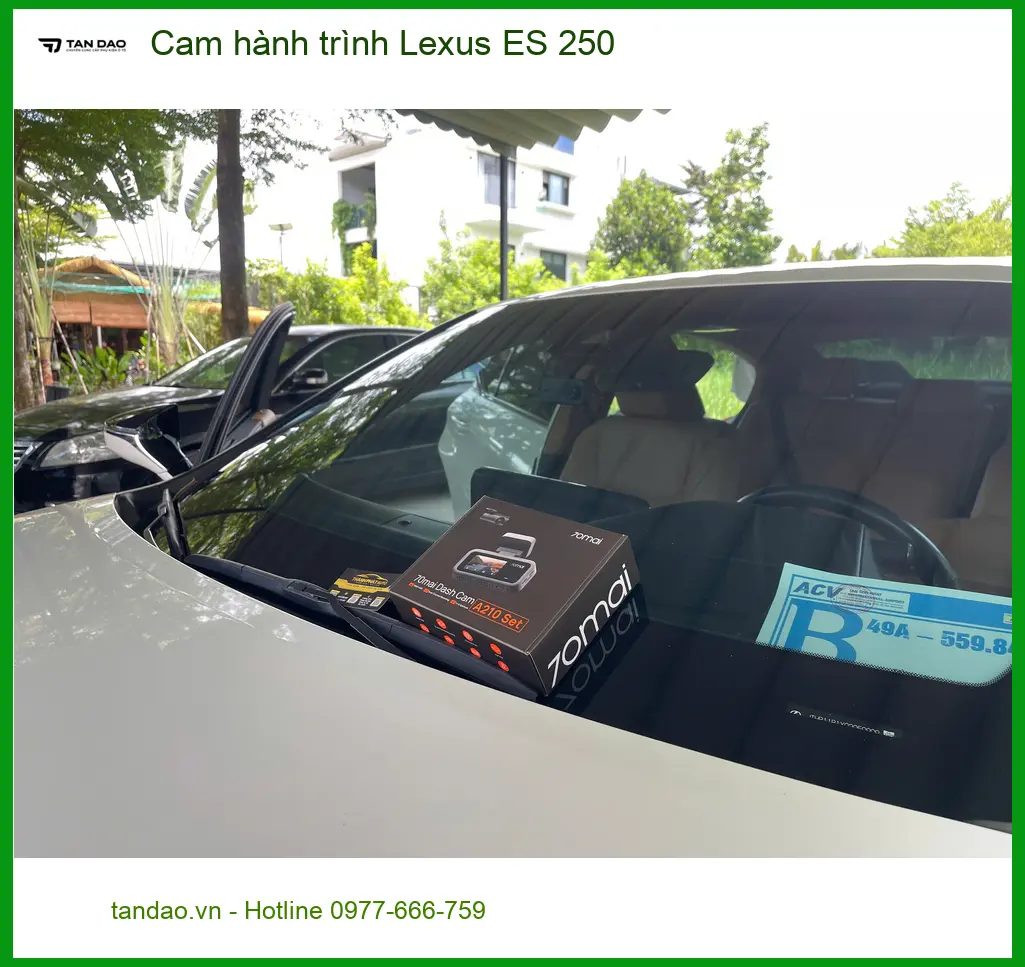 Anh Minh lắp cam hành trình Lexus ES 250 tại Quận 9 để an tâm lái xe ảnh thực tế 4