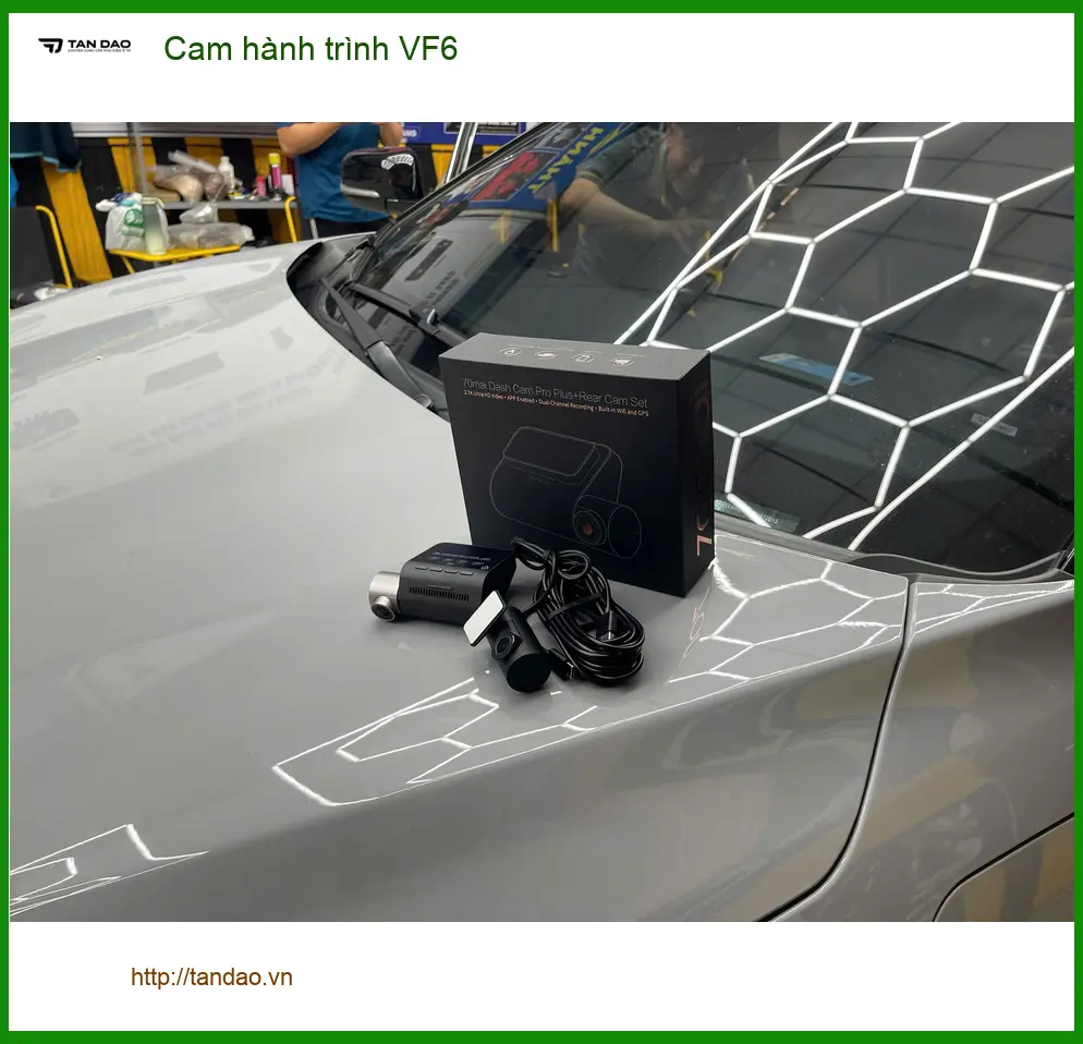 Chị Thảo lắp cam hành trình cho VinFast VF6 tại Quận 12 để an tâm lái xe đường dài ảnh thực tế 3