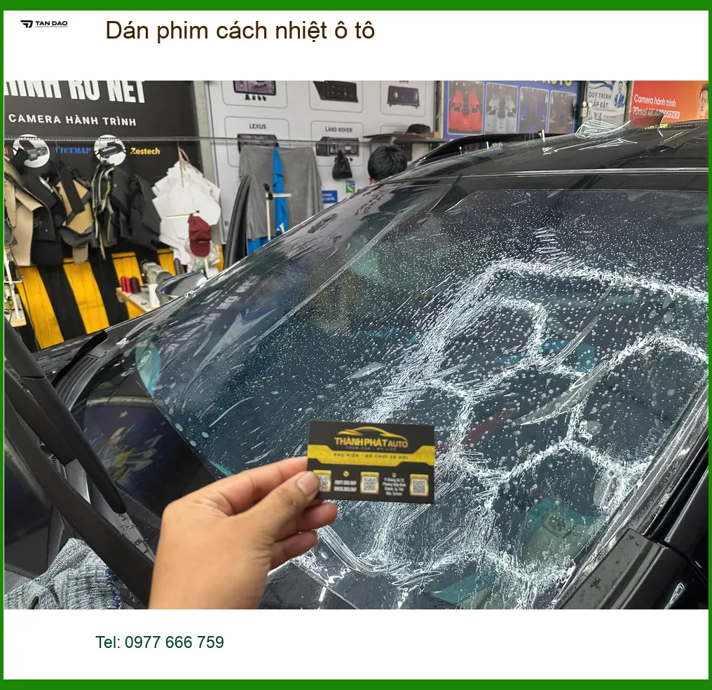 Chị Minh dán phim cách nhiệt ô tô cho Hyundai Accent tại Quận 12 để chống nóng, bảo vệ nội thất ảnh thực tế 3
